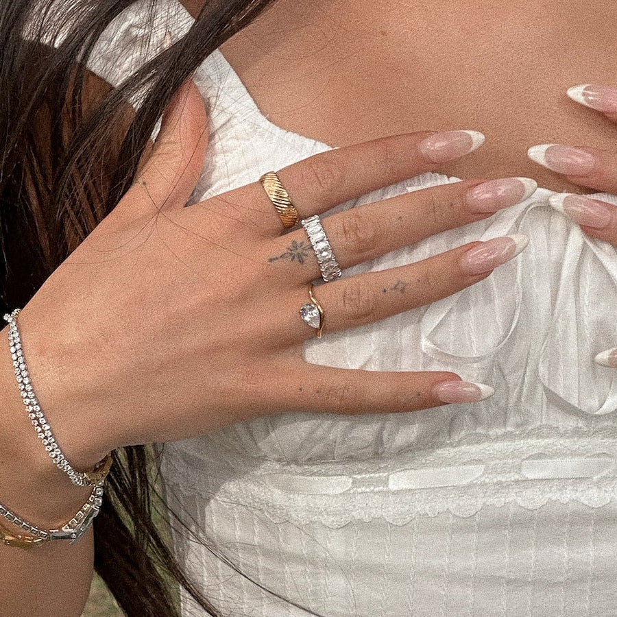 HEIRLOOM PEAR SET GOLD