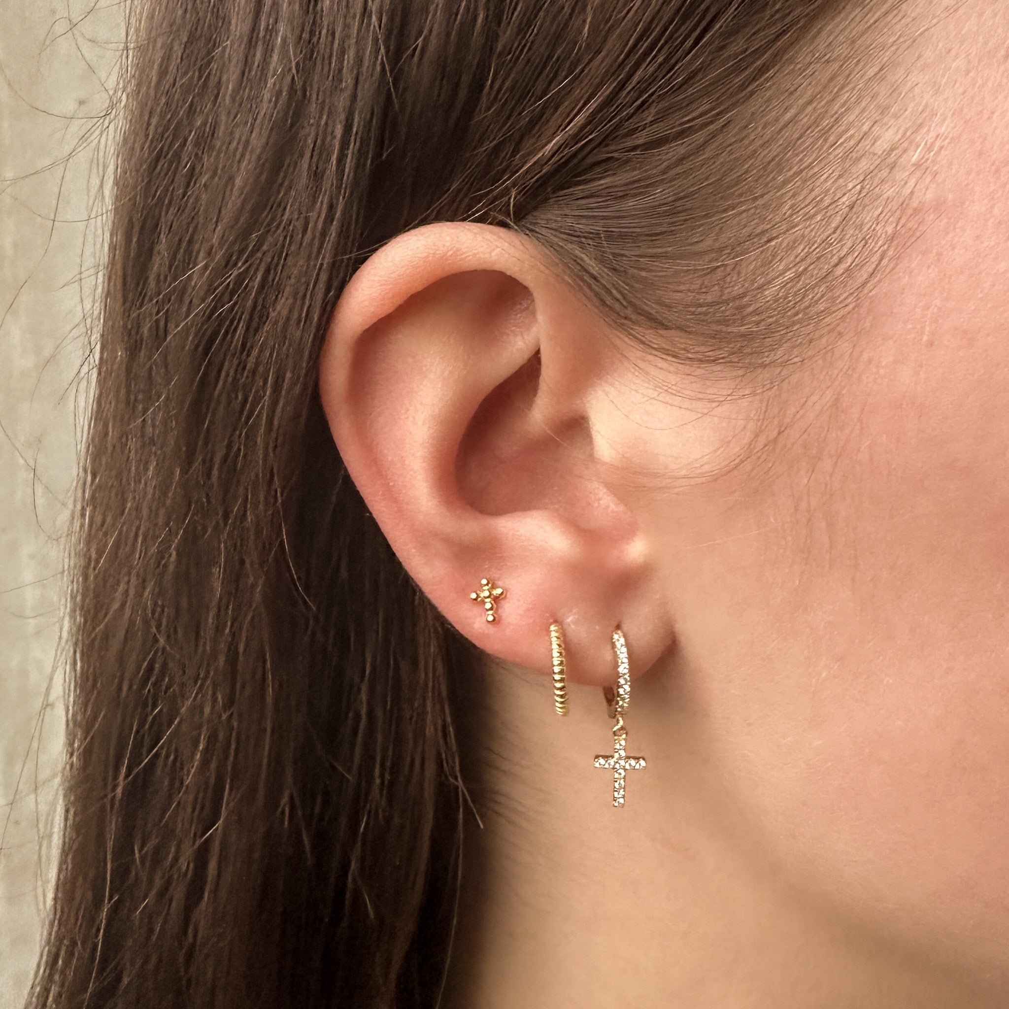 CROSS STUDS